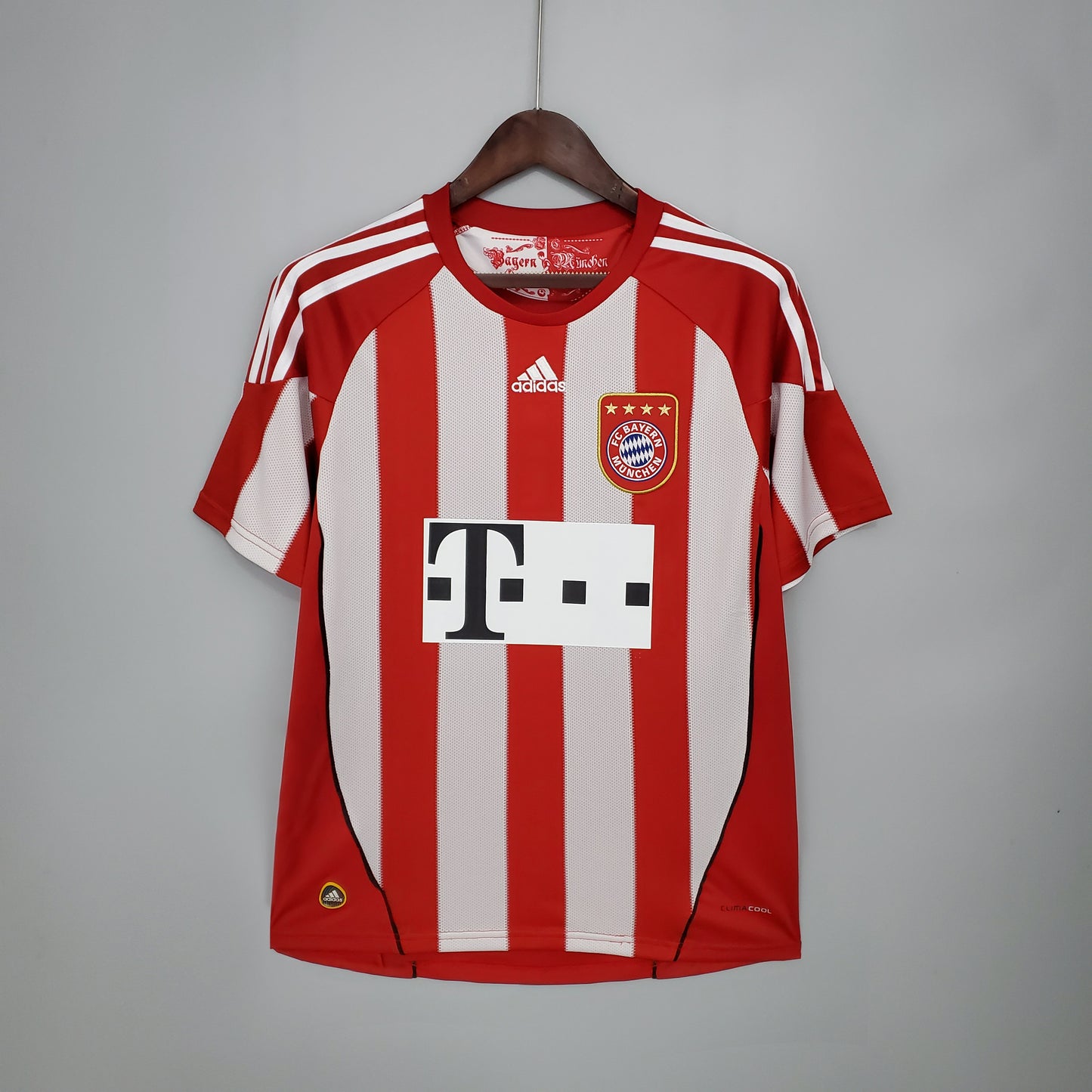 Bayern Munich Retro 10/11 Home (Fan)