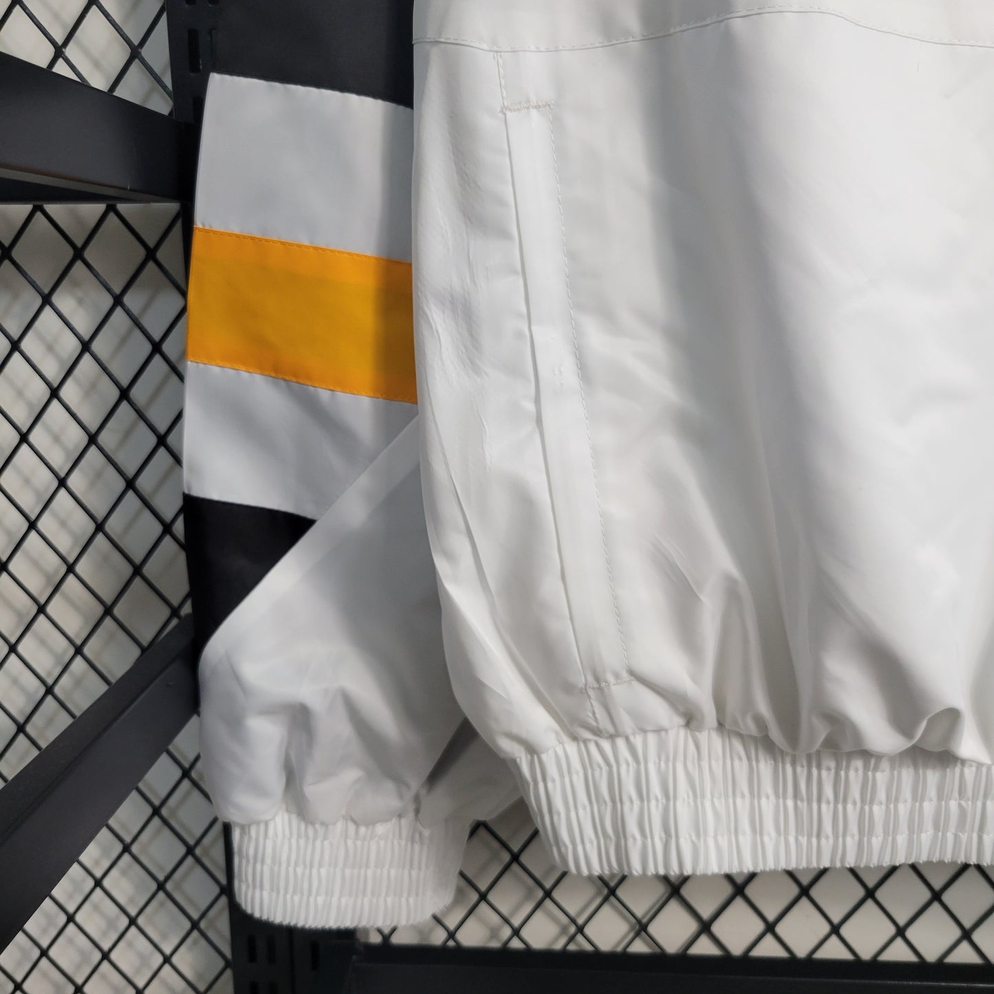 Juventus 23/24 Windbreaker (Fan)