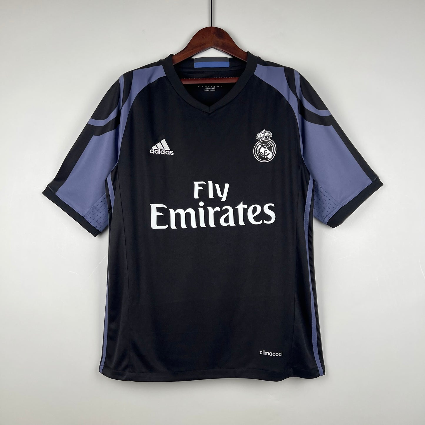 Real Madrid Retro 16/17 Third Away (Fan)