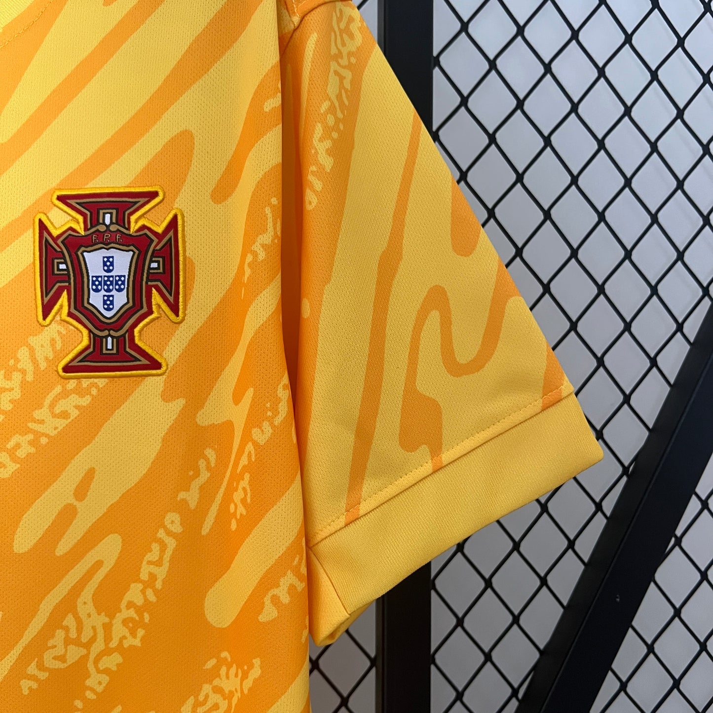 Portugal Euros 24/25 Goalkeeper Yellow (Fan), Badge