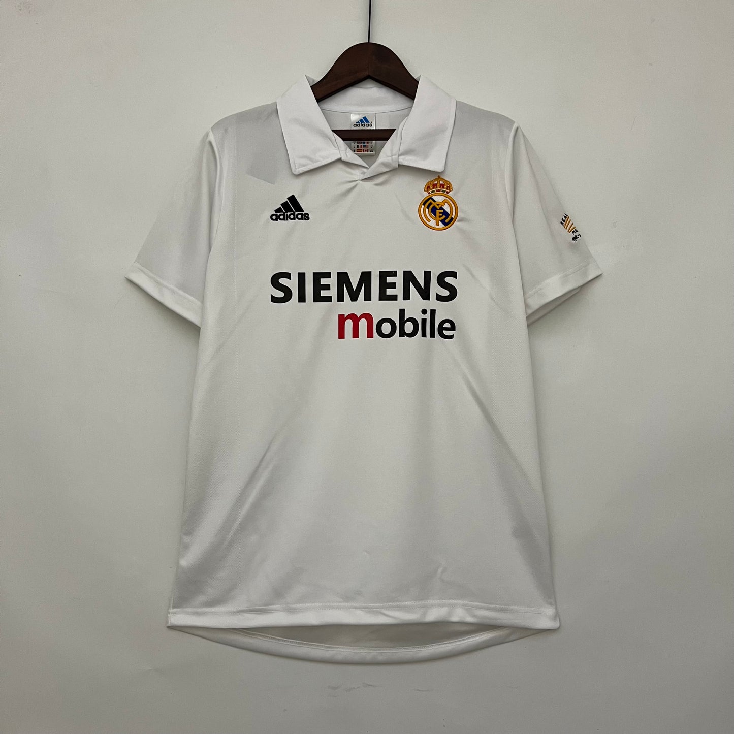 Real Madrid Retro 02/03 Home (Fan)
