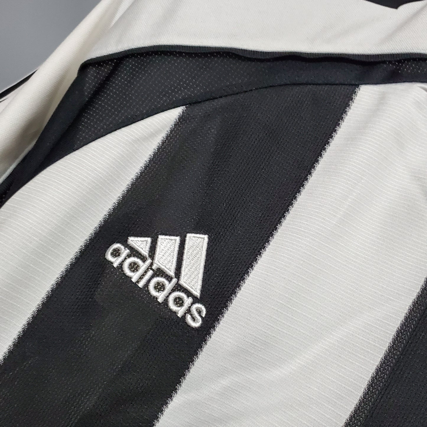 Newcastle United Retro 05/06 Home (Fan)