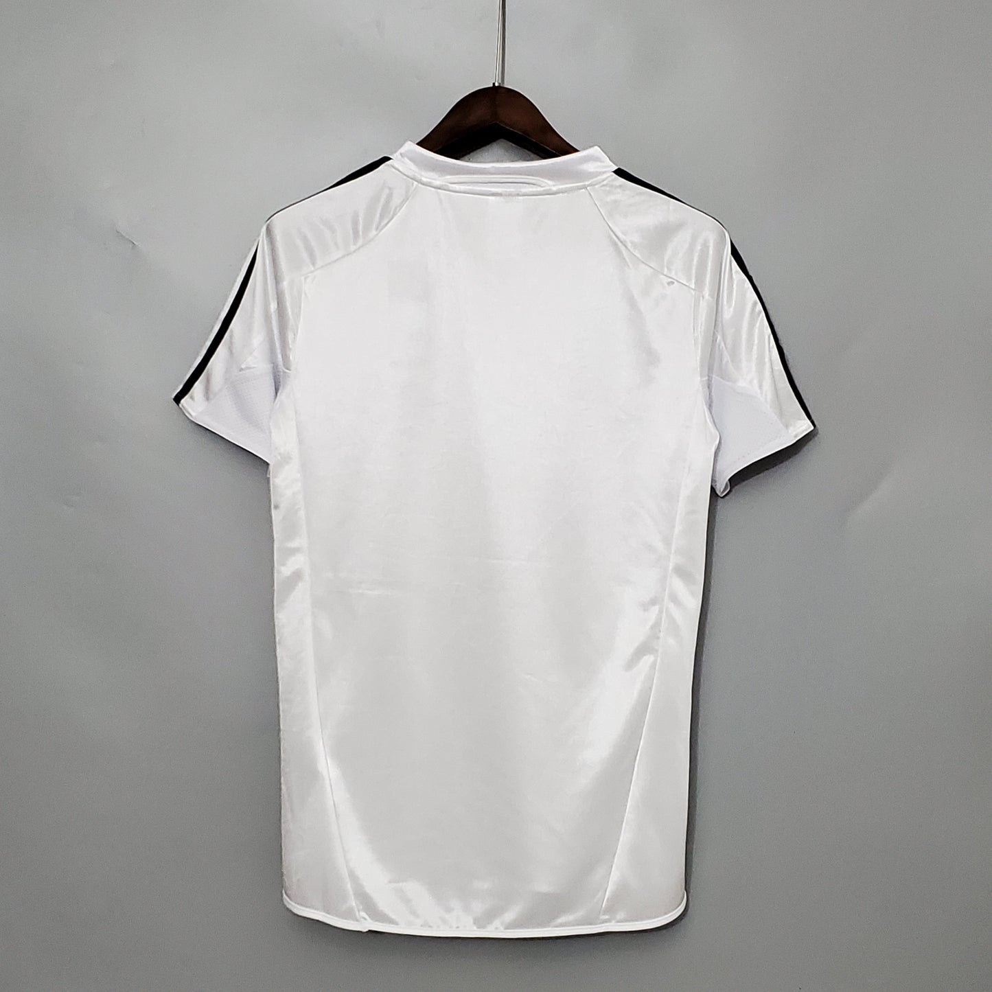 Real Madrid Retro 04/05 Home (Fan)