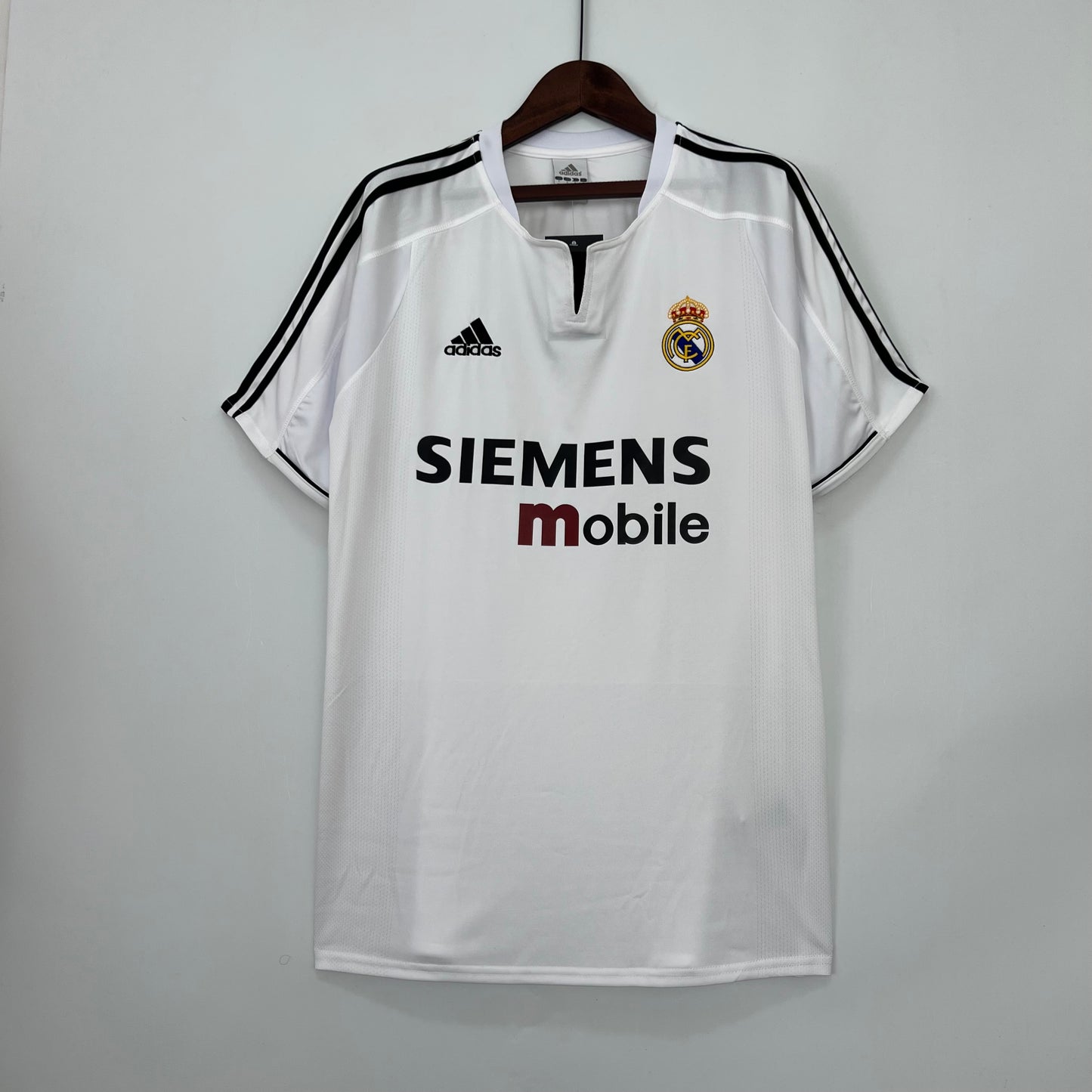 Real Madrid Retro 03/04 Home (Fan)