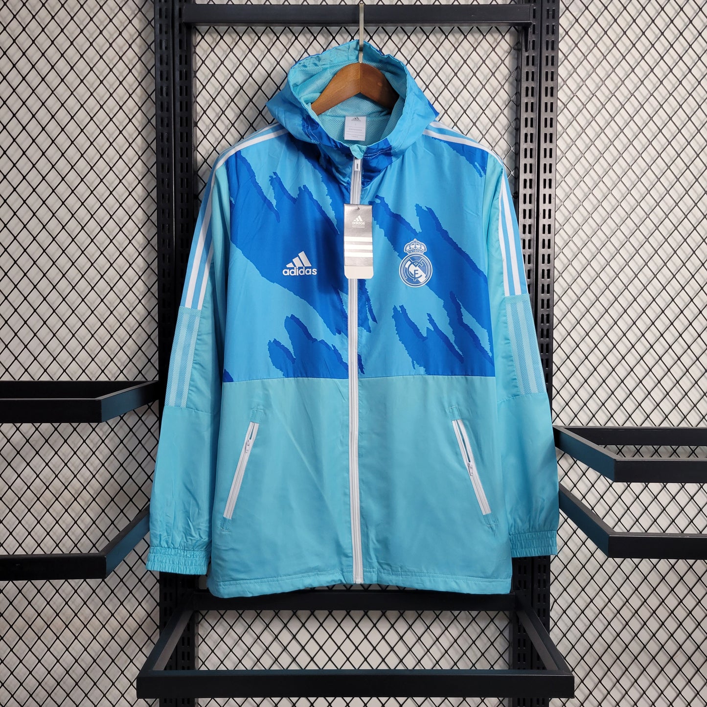 Real Madrid 23/24 Windbreaker (Fan)