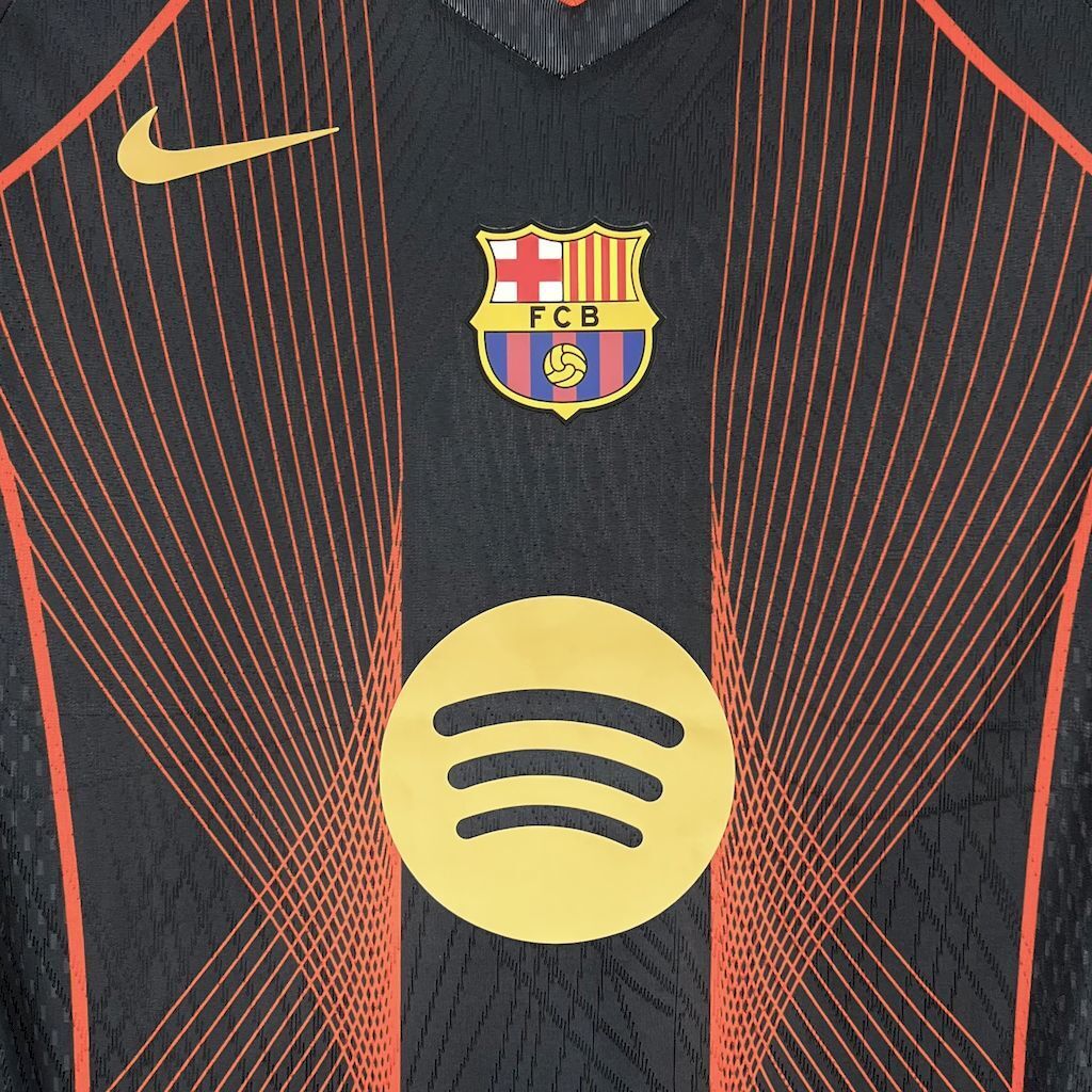 Barcelona 25/26 Gradient Black Orange (Fan)