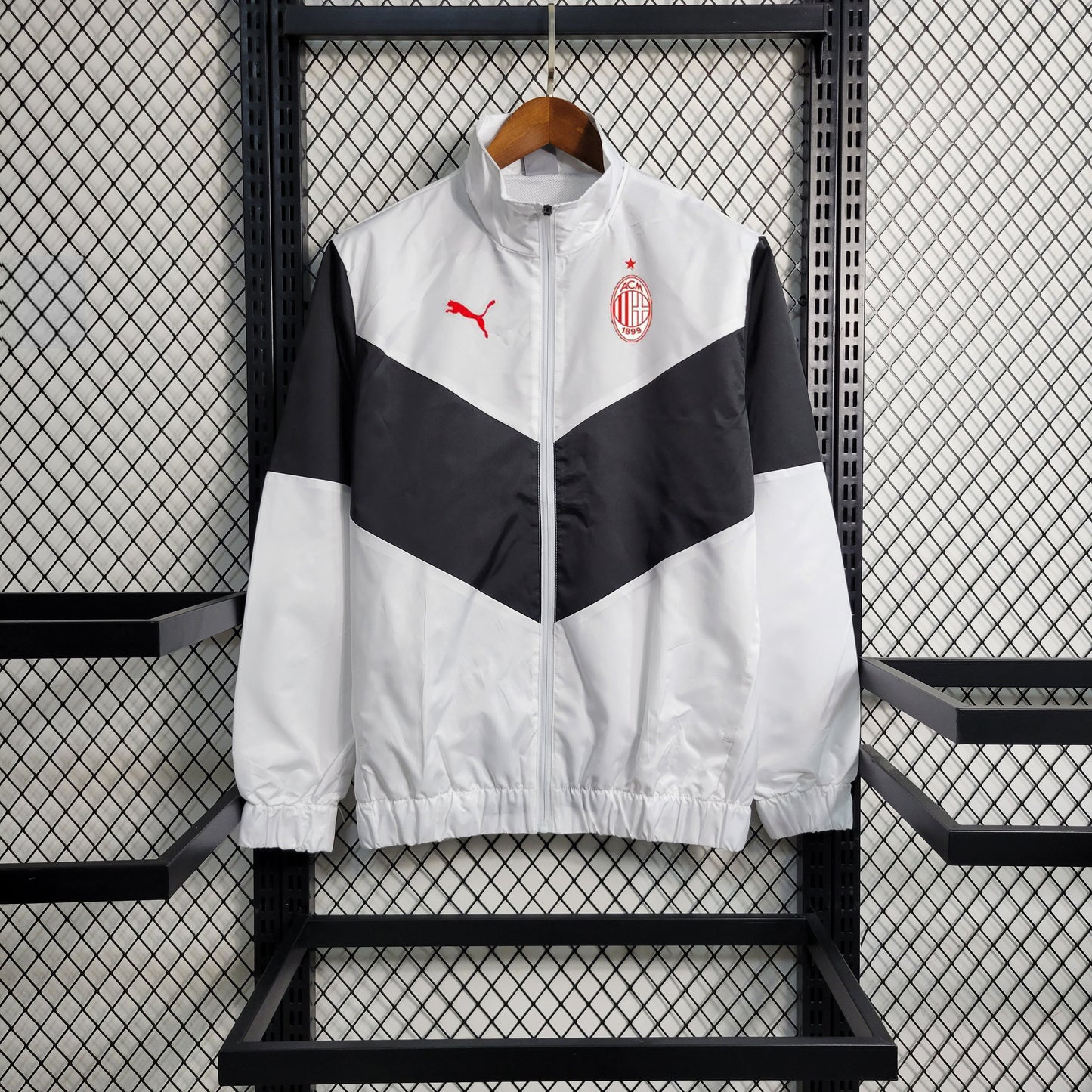 AC Milan 23/24 Windbreaker (Fan)