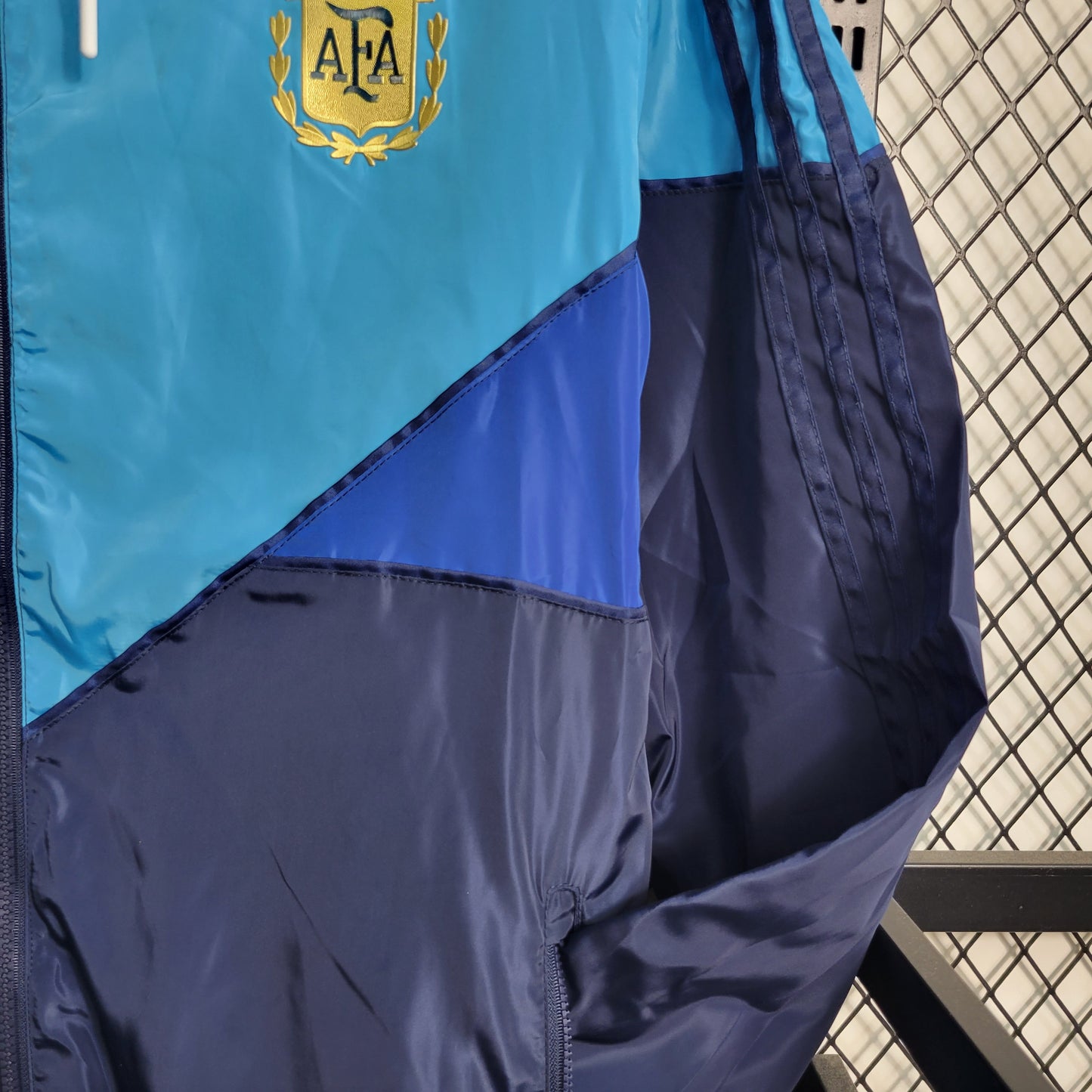 Argentina 23/24 Windbreaker (Player)