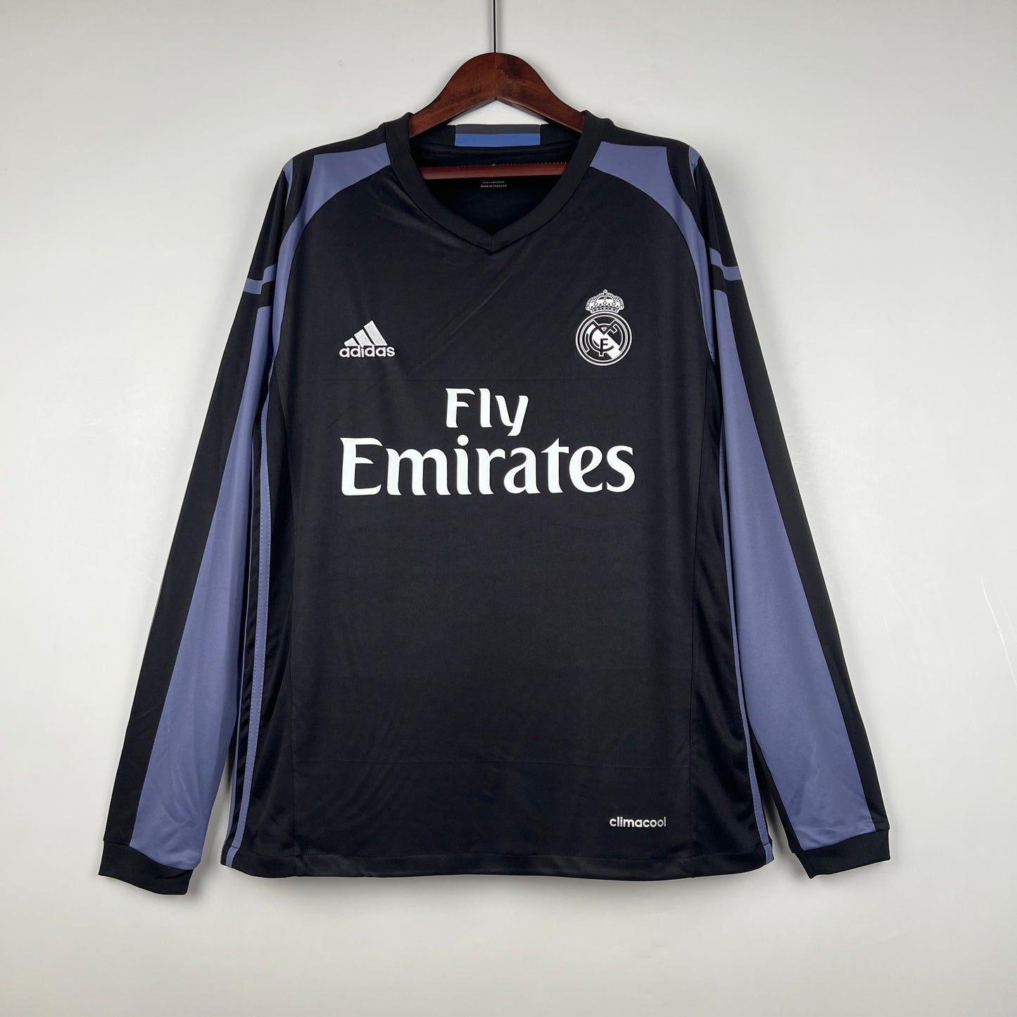 Real Madrid Retro 16/17 Long-Sleeve Third Away (Fan)