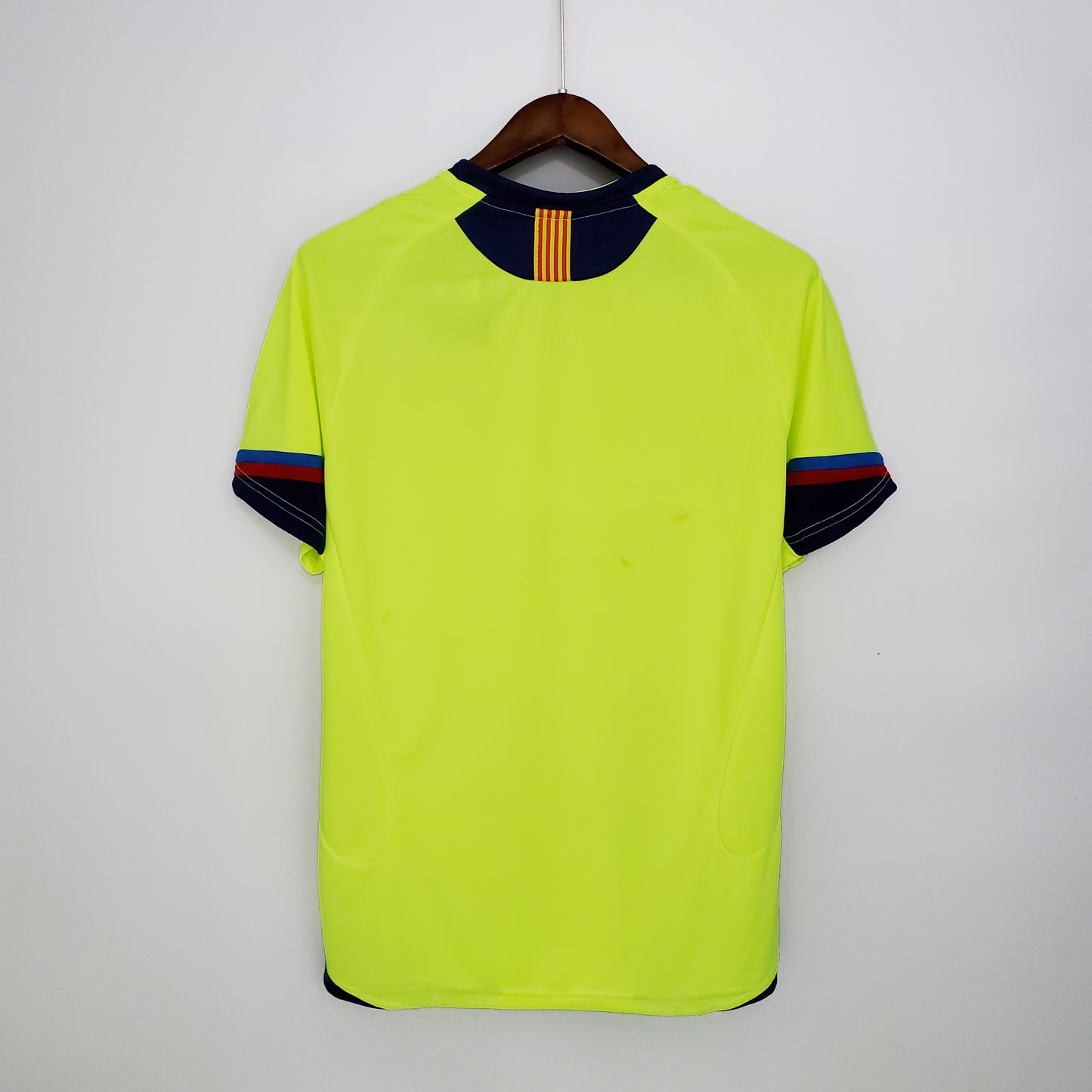 Barcelona Retro 05/06 Away (Fan)