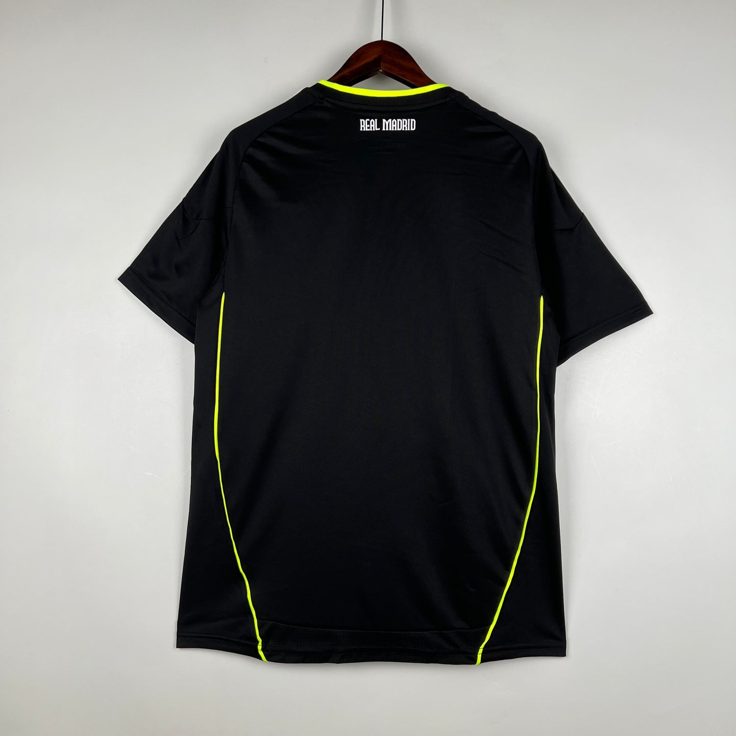Real Madrid Retro 10/11 Away (Fan)