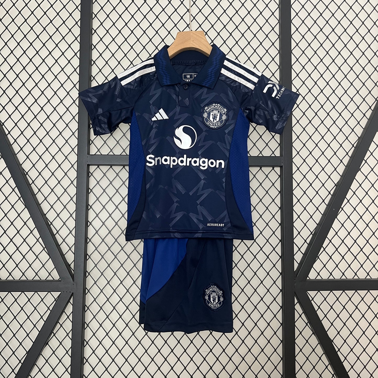 Manchester United 24/25 Away (Kids)