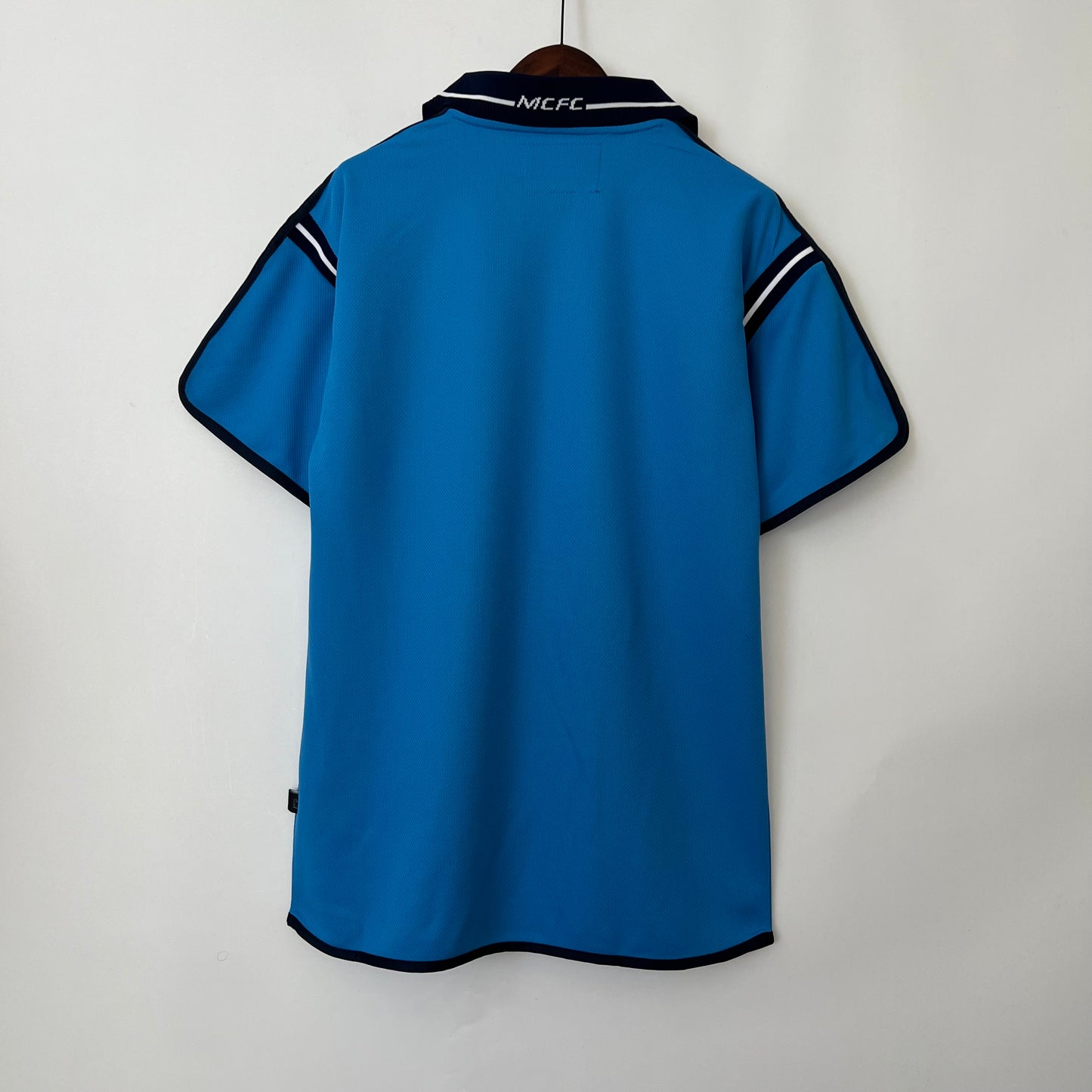 Manchester City Retro 01/02 Home (Fan)