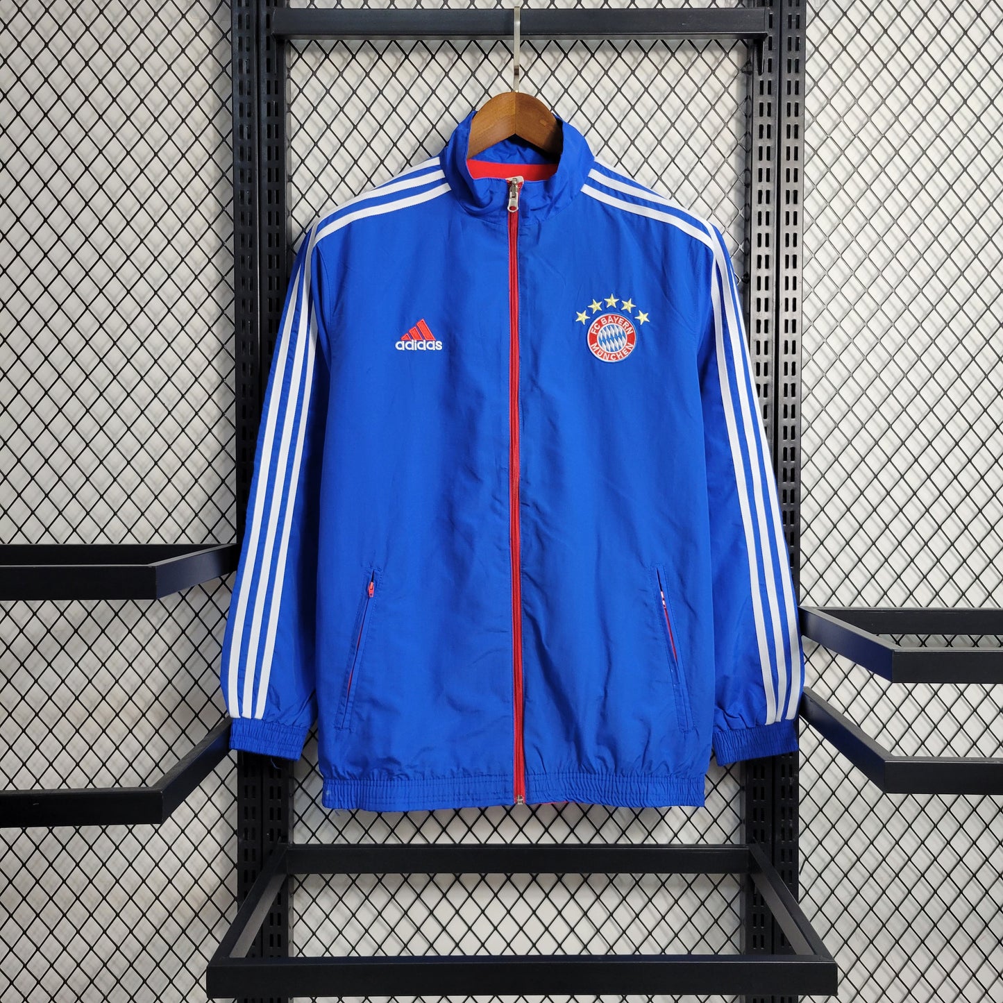 Bayern Munich 23/24 Reversible Windbreaker (Fan)