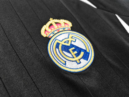Real Madrid's Retro 2006/07 Second Away (Fan)