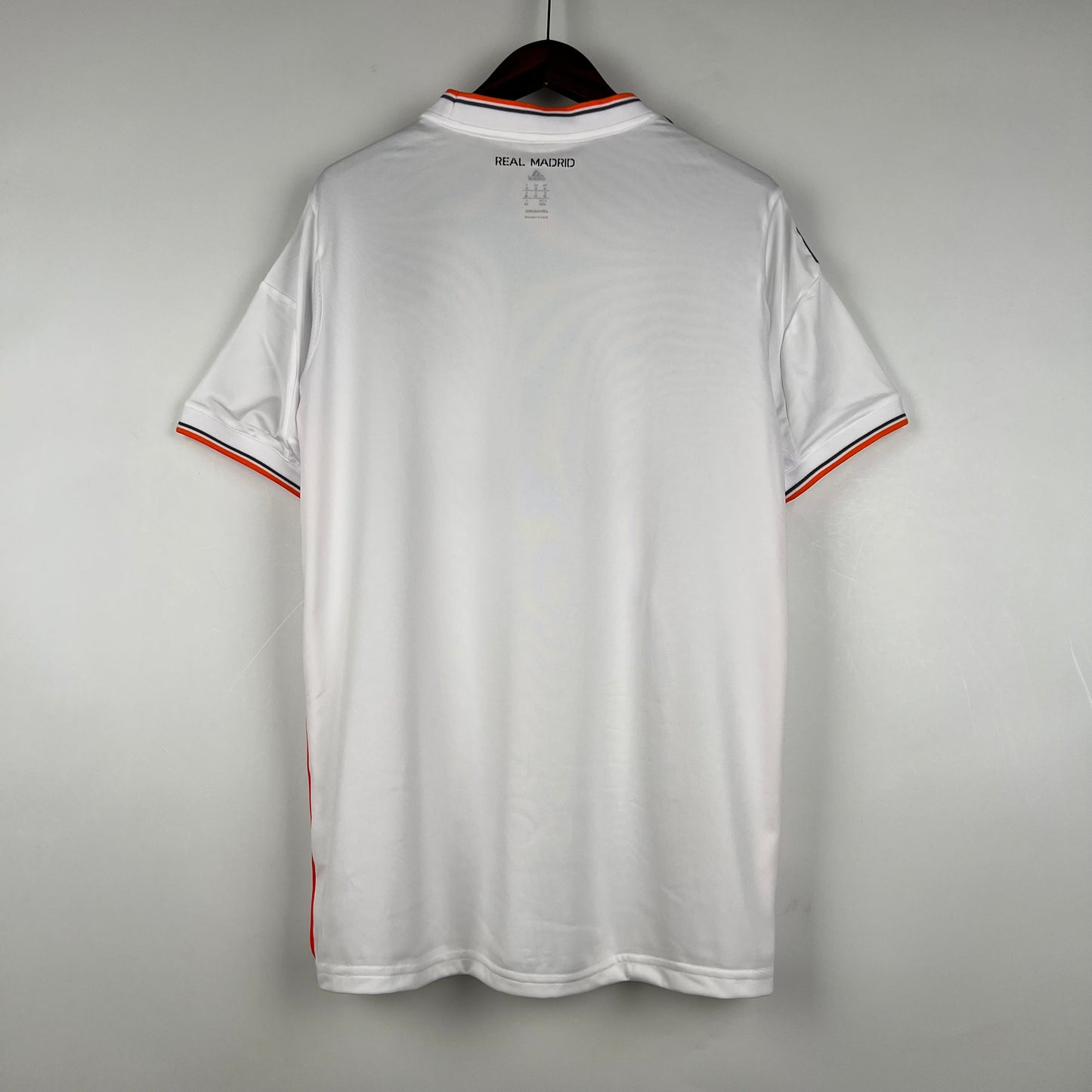 Real Madrid Retro 13/14 Home (Fan)