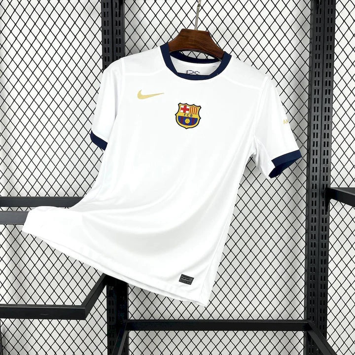 BARCELONA 25/26 WHITE EDITION (FAN)