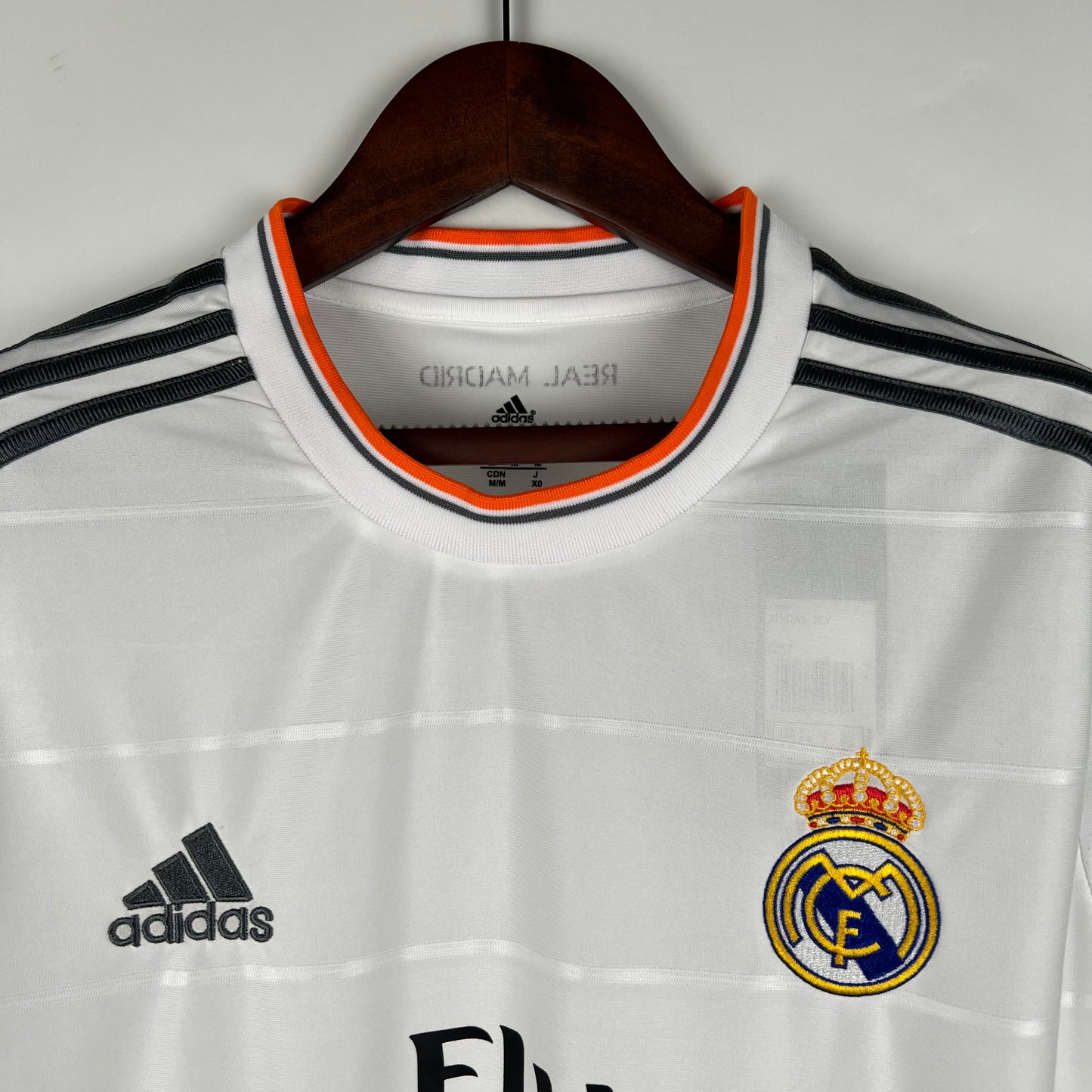 Real Madrid Retro 13/14 Home (Fan)