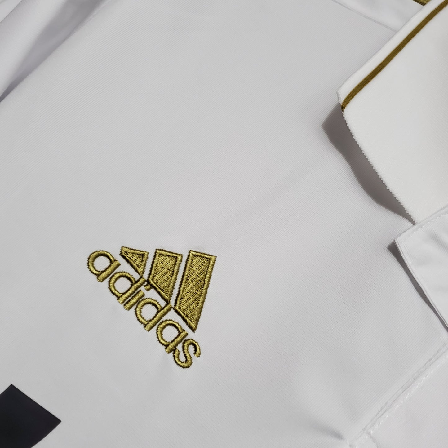 Real Madrid Retro 11/12 Home (Fan)