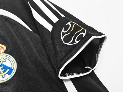 Real Madrid's Retro 2006/07 Second Away (Fan)