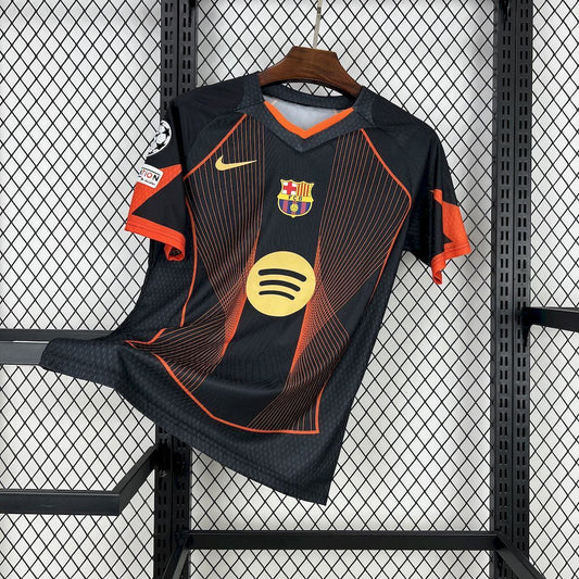 Barcelona 25/26 Gradient Black Orange (Fan)