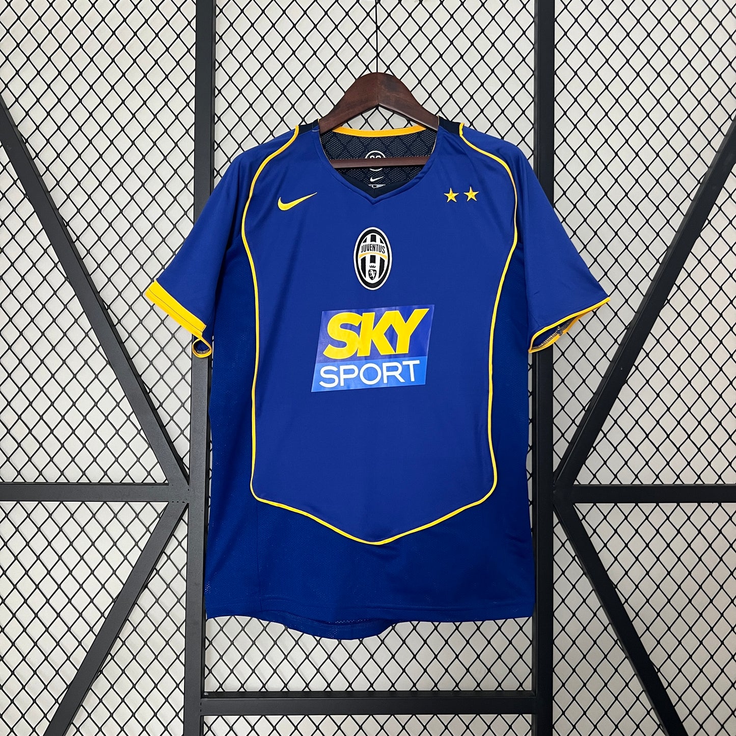 Juventus Retro 04/05 Away (Fan)
