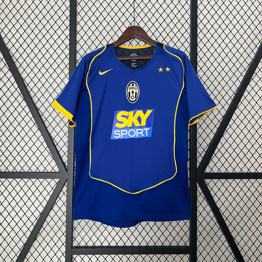 Juventus Retro 04/05 Away (Fan)