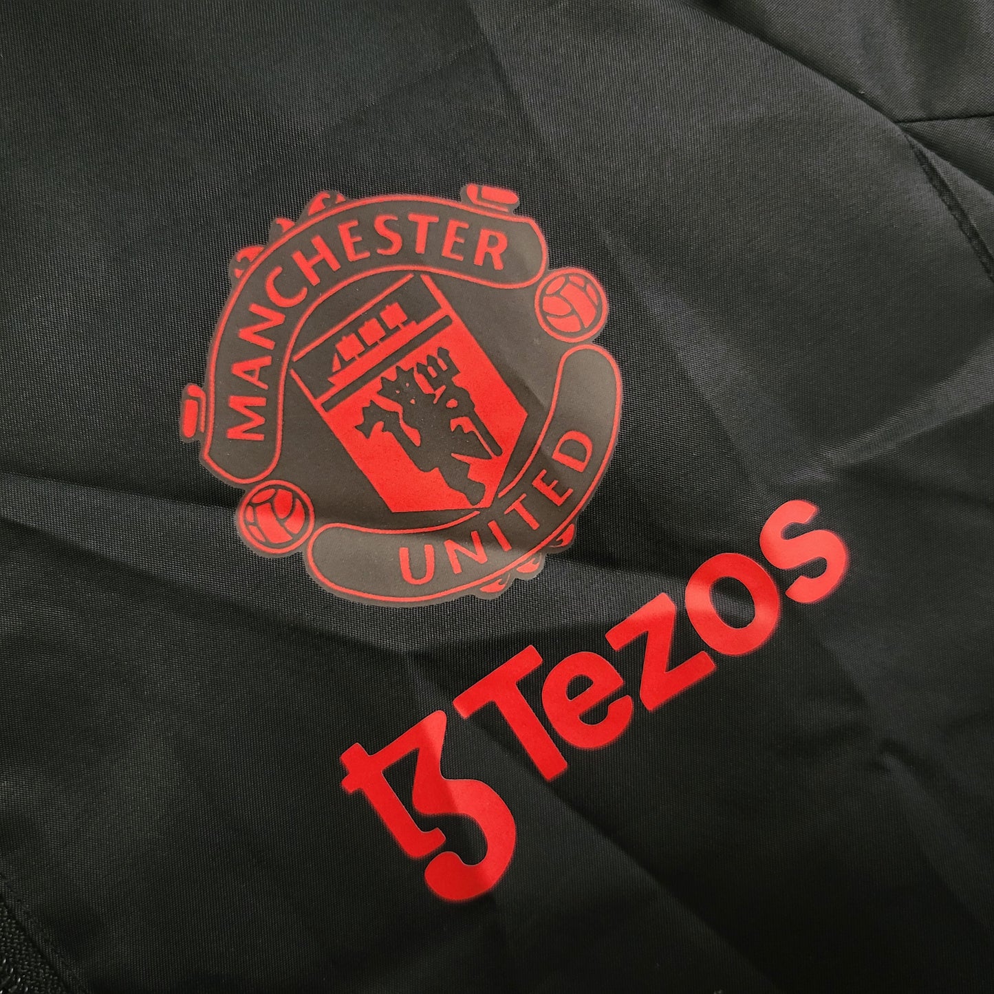 Manchester United 23/24 Windbreaker (Fan)