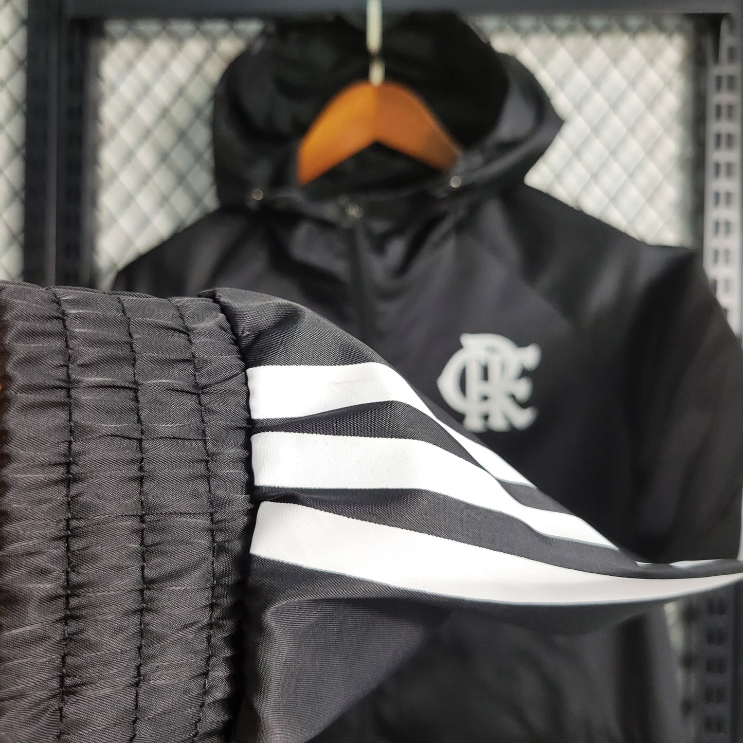 Flamengo 23/24 Windbreaker (Fan)