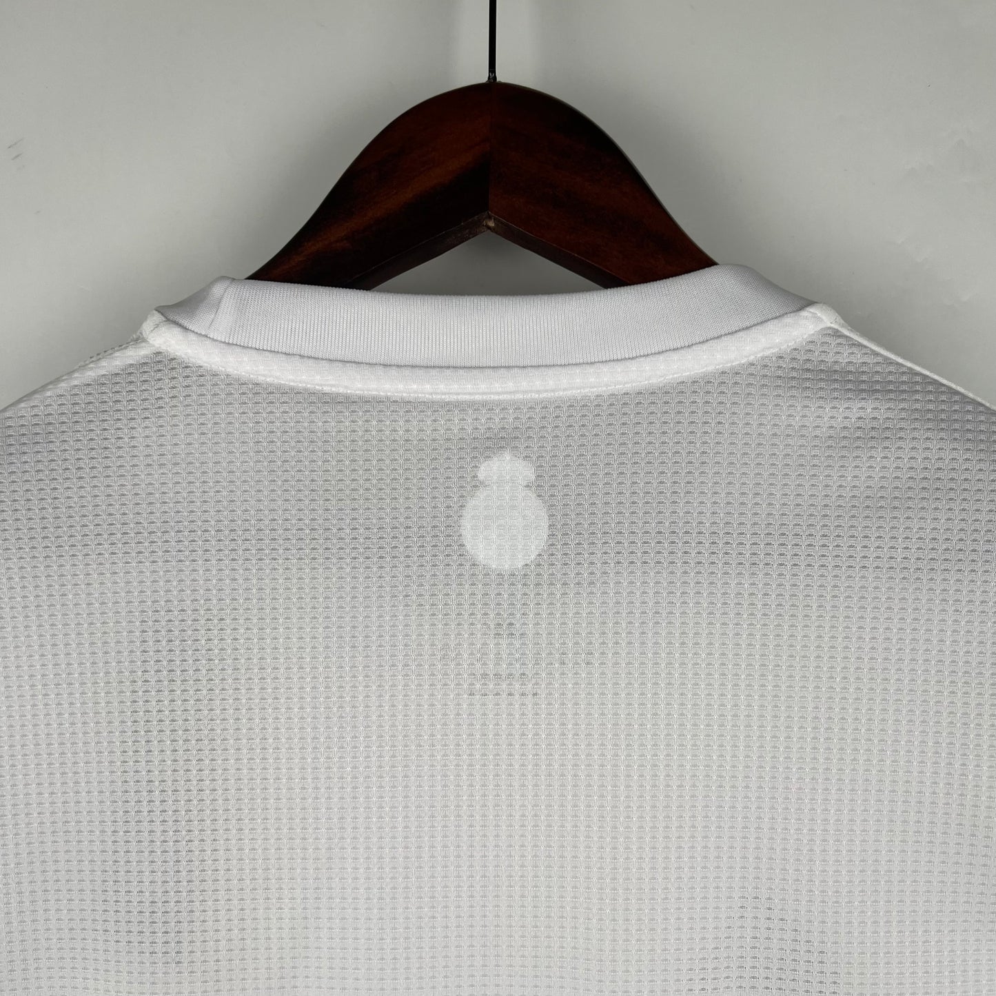 Real Madrid Retro 15/16 Long-Sleeve Home Fan)